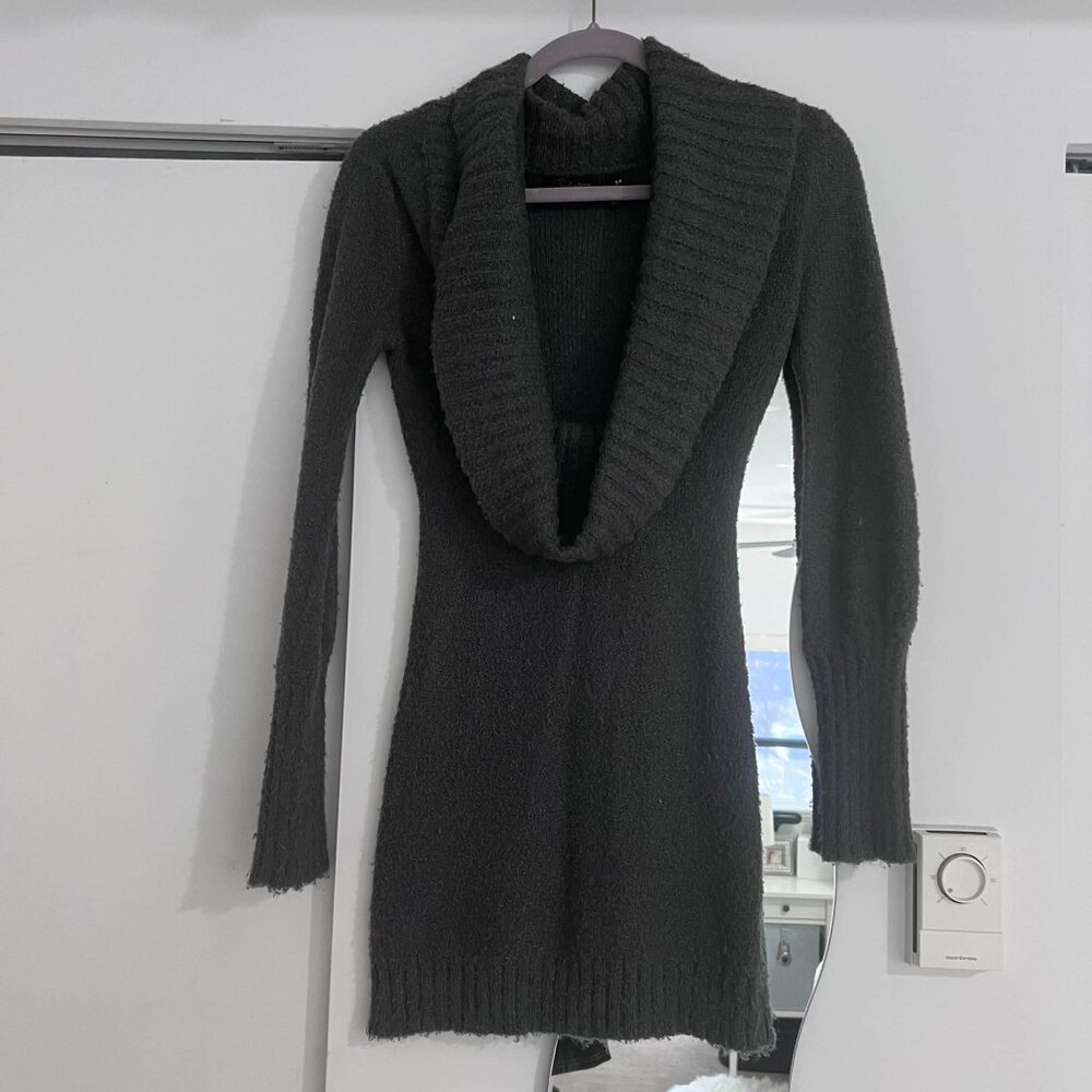 Vintage Y2K Grey Cowl Neck Sweater S